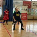 Szkolny zespół taneczny podczas występu na Olimpiadzie.