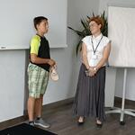 Uczeń i Pani dyrektor hotelu.