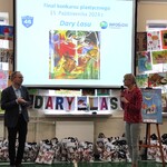 Pani Wicedyrektor wita Pana Profesora oraz uczestników konkursu.
