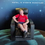 Uczeń siedzi na fotelu marzeń