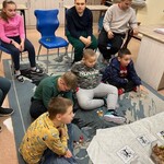 Uczniowie podczas zajęć