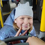 Uczennica w autobusie