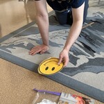 Uczeń dobiera emotikonę i zdjęcie z odpowiednią emocją