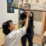 Uczniowie podczas zajęć metodą Attention Autism