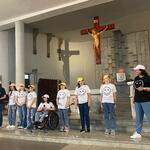 Występ uczniów naszej szkoły podczas przeglądu
