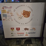 Plakat reklamujący zbiórkę pluszaków