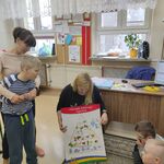 Klasy II b i IIIc poznają moc owoców