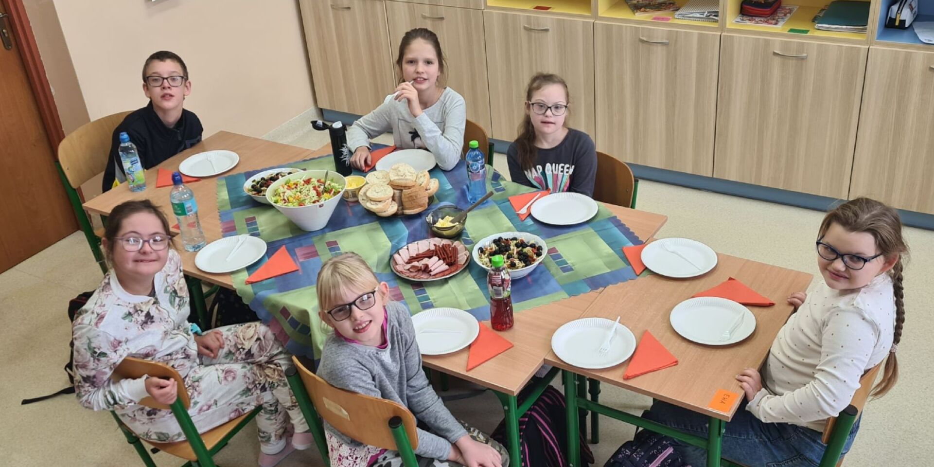 Pyszne, wspólne śniadania w klasie 3B