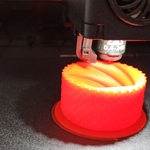 Drukarka 3D podczas druku